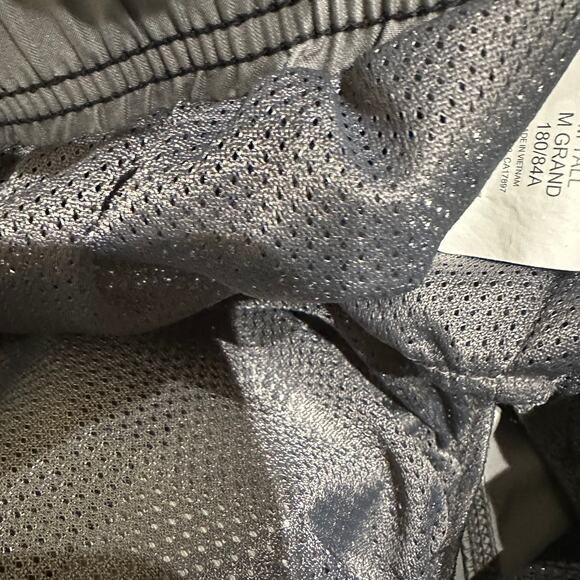 Old Navy  Size Medium Tall Swimming Trunks Grey Black Pockets Cruise Vacation - Picture 6 of 10
